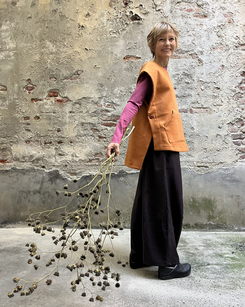Cappa Petricore in lana colore zucca