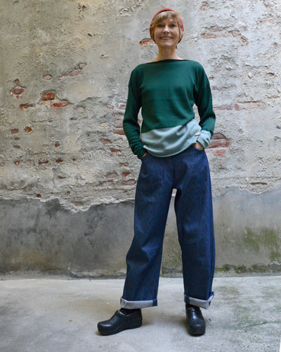 Pantalone largo denim con tasche e orlo risvoltato